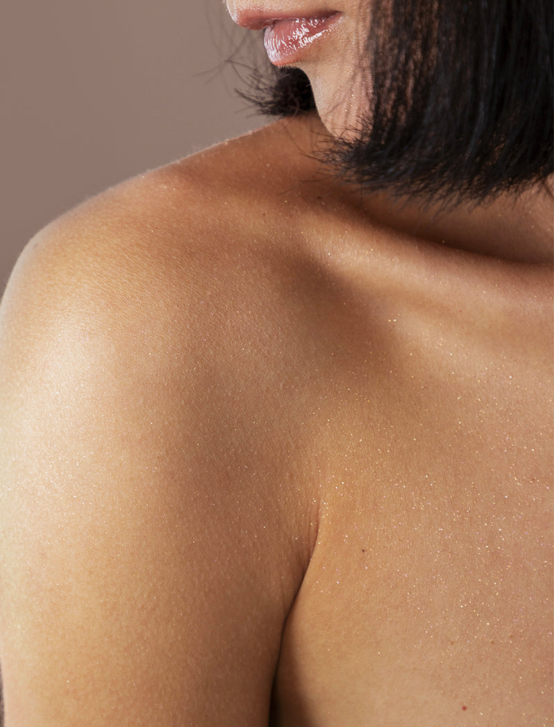 LUMINAR MAKE-UP PEELING FÜR GESICHT UND KÖRPER